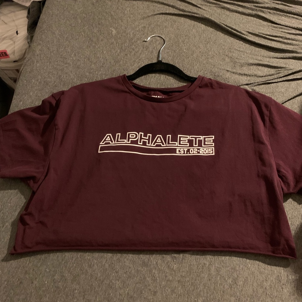 Alphalete womans cropped tee